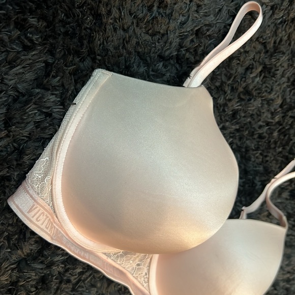 VICTORIA’S SECRET Very Sexy Push-Up Bra - Picture 2 of 8